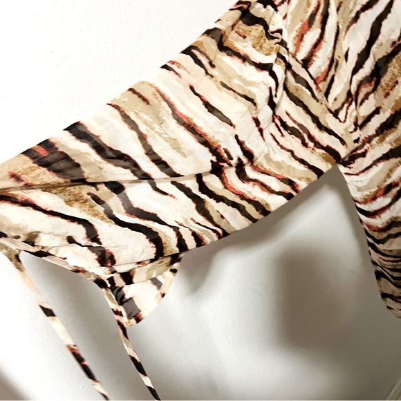 Lane Bryant Women’s Plus Size 26/28 Animal Print Sheer Tunic Top‎ Striped Flowy - Picture 4 of 9